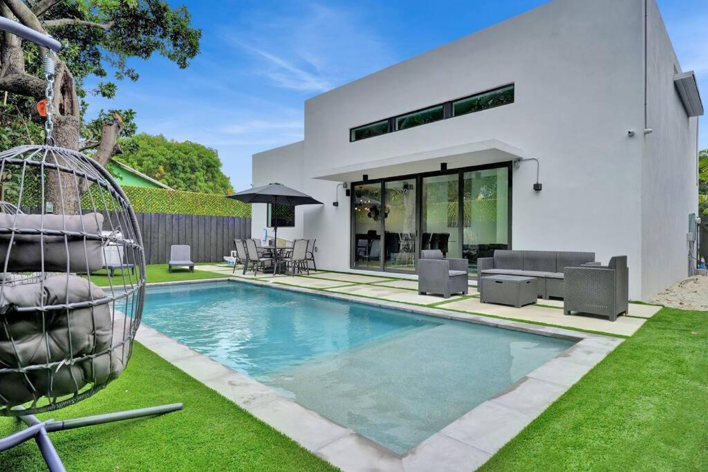 Design House -Heated Pool -Big Yard -Gated Parking Villa Miami Dış mekan fotoğraf