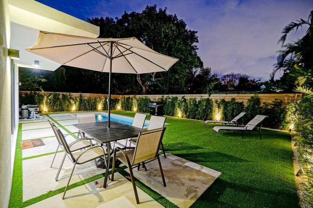 Design House -Heated Pool -Big Yard -Gated Parking Villa Miami Dış mekan fotoğraf
