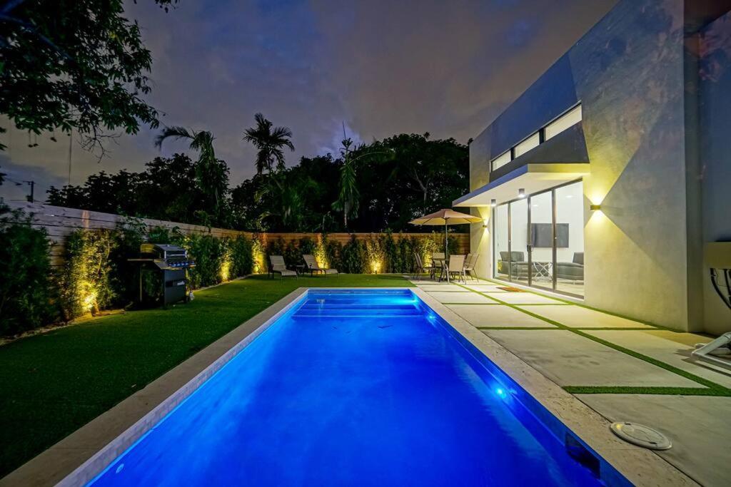 Design House -Heated Pool -Big Yard -Gated Parking Villa Miami Dış mekan fotoğraf