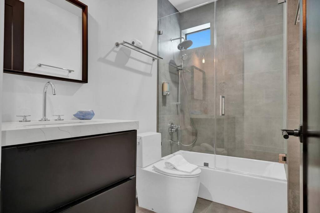 Design House -Heated Pool -Big Yard -Gated Parking Villa Miami Dış mekan fotoğraf